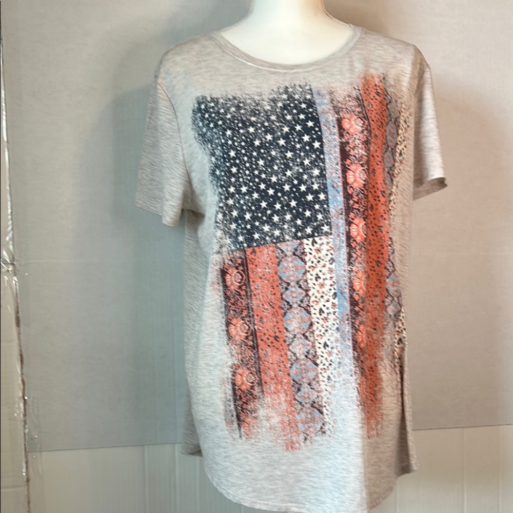 Maurice’s Printed American Flag Graphic T-Shirt. Size XL